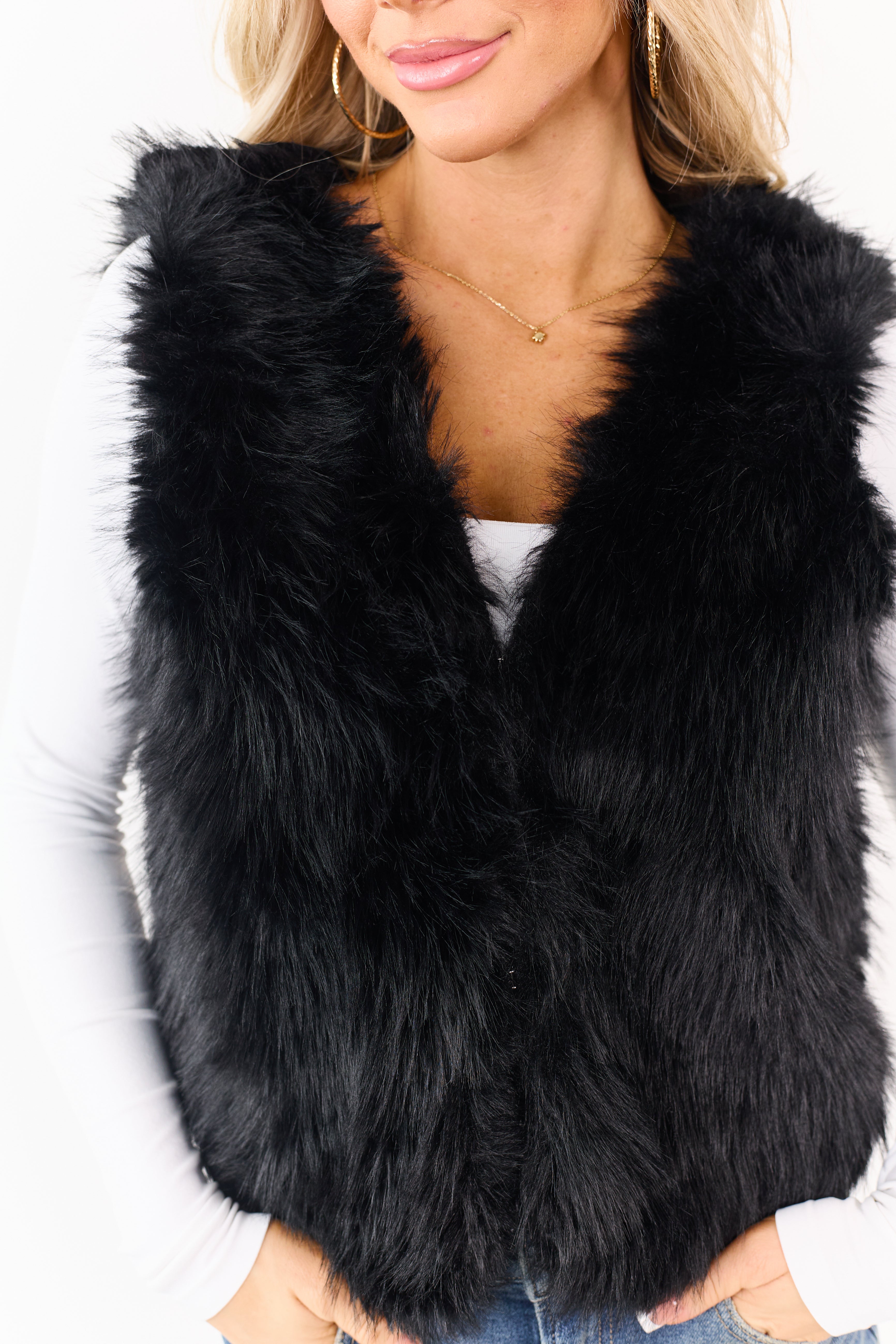 Black Faux Fur Hook and Eye Closure Vest